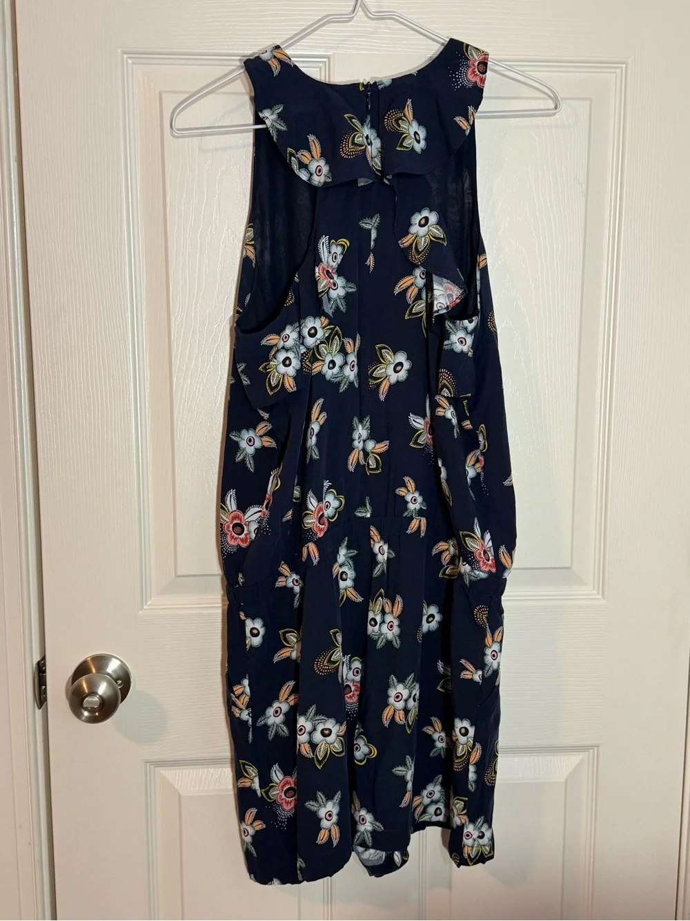 Ann Taylor LOFT Navy Floral Sleeveless Romper Size Medium